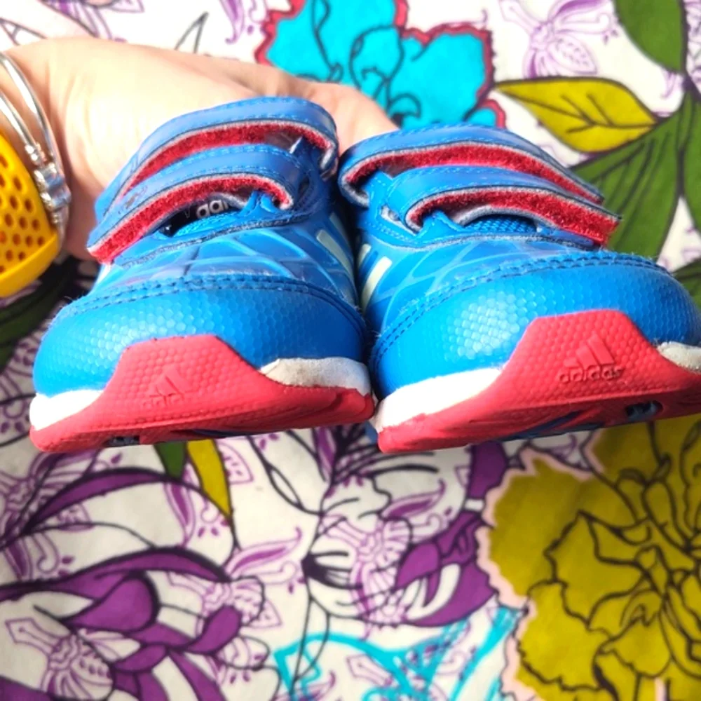 Adidas Disney Spiderman Toddler Shoes - Picture 7 of 13